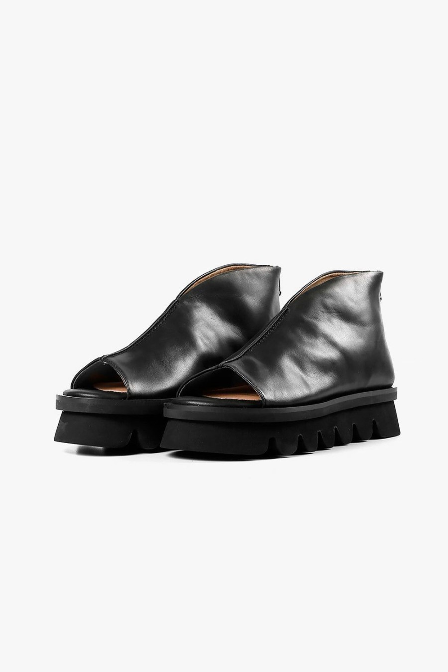 Categories ALL BLACK Footwear | Ot Round Lugg Black